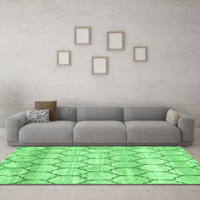 Trellis Emerald Green Modern Area Rugs in a Living Room,, wshcon3059emgrn
