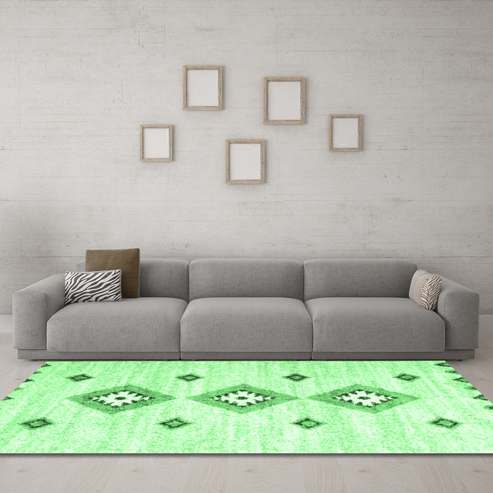 Machine Washable CON3063X Emerald Green CON3063X Area Rugs in a Living Room,, wshcon3063emgrn