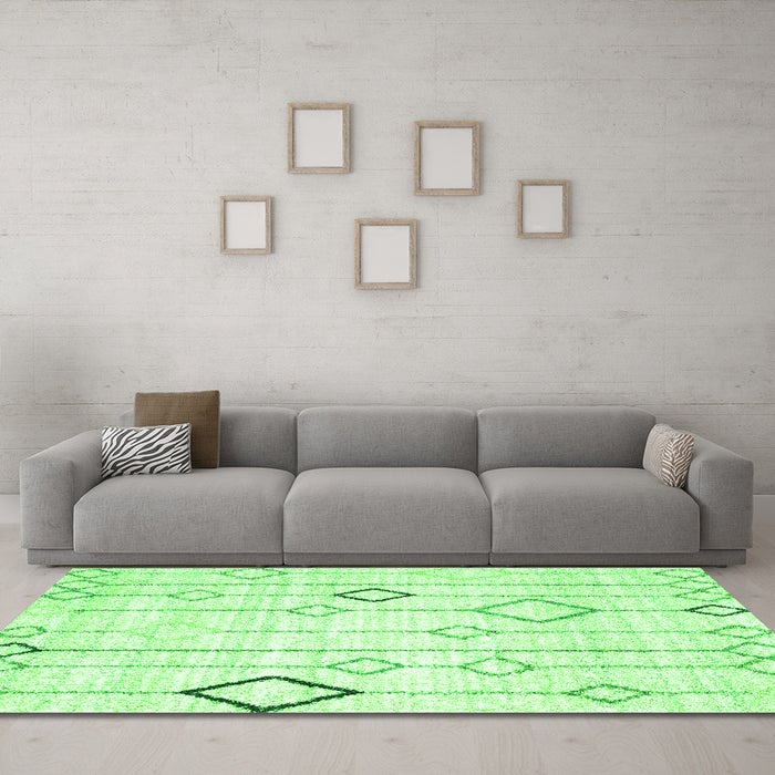 Machine Washable Solid Green Modern Area Rugs in a Living Room,, wshcon3066grn