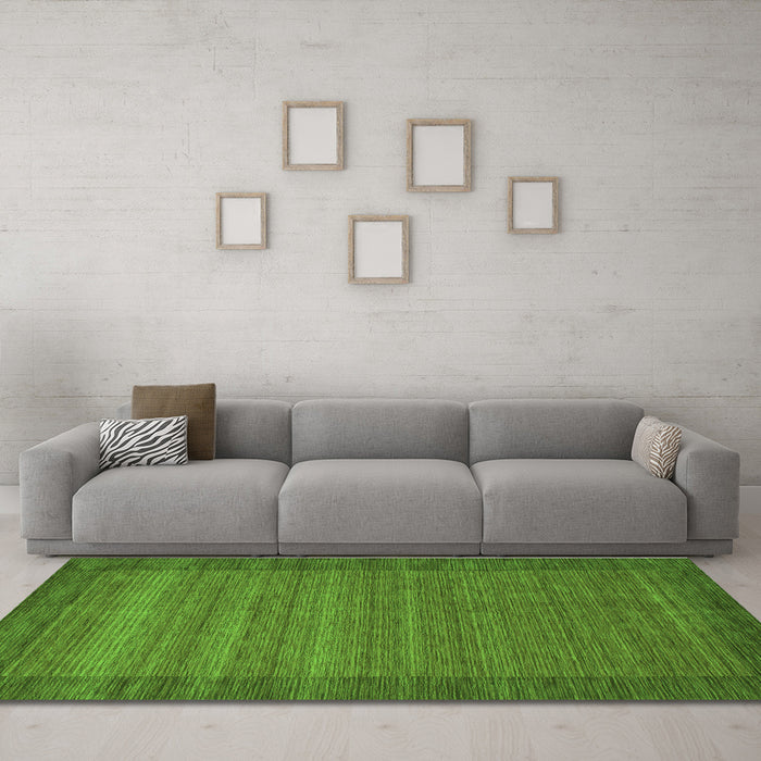 Machine Washable Abstract Green Contemporary Area Rugs in a Living Room,, wshcon306grn