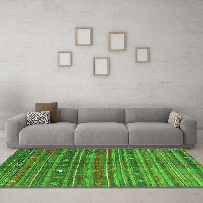 Machine Washable CON3074X Green CON3074X Area Rugs in a Living Room,, wshcon3074grn