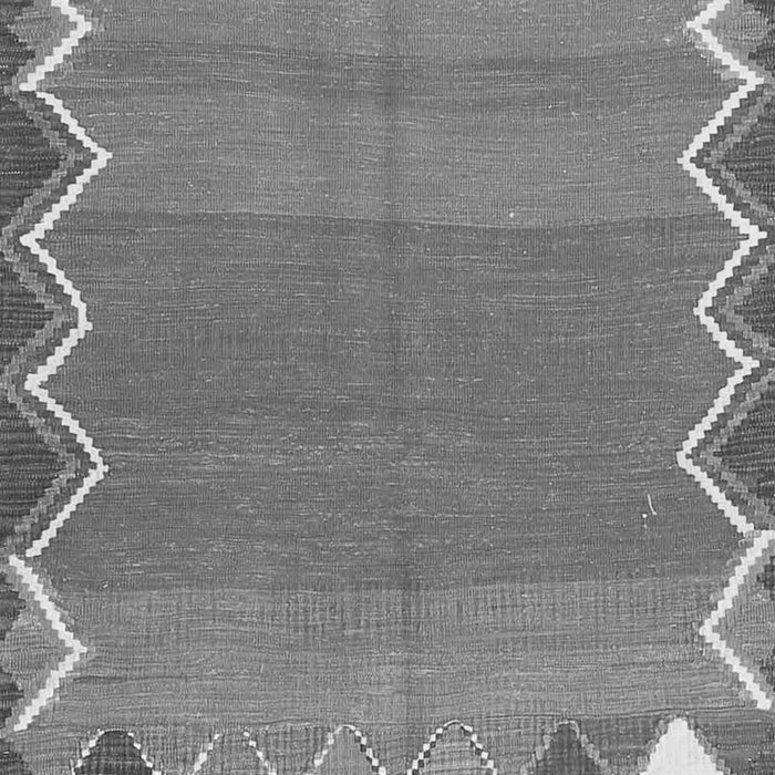 Serging Thickness of Machine Washable Oriental Gray Traditional Rug, wshcon3078gry