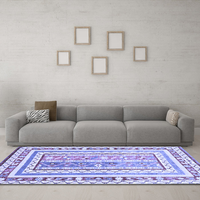 Machine Washable Oriental Blue Traditional Rug in a Living Room, wshcon3084blu