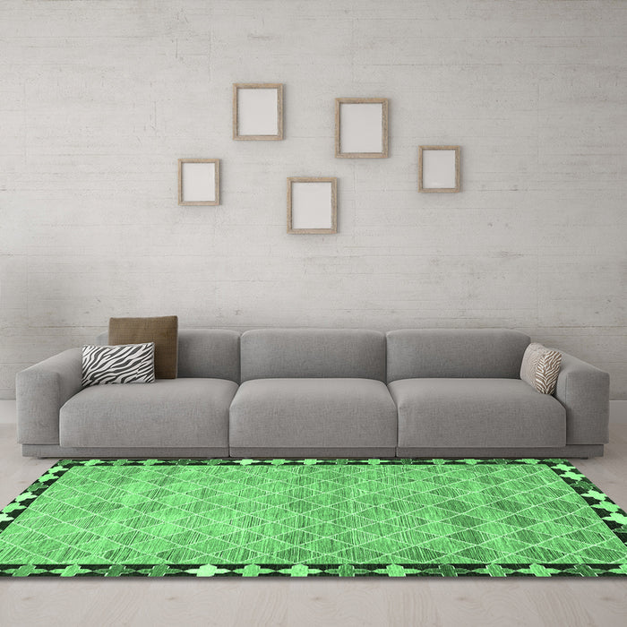Machine Washable Southwestern Emerald Green Country Area Rugs in a Living Room,, wshcon308emgrn