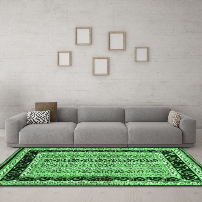Machine Washable Abstract Emerald Green Contemporary Area Rugs in a Living Room,, wshcon3092emgrn