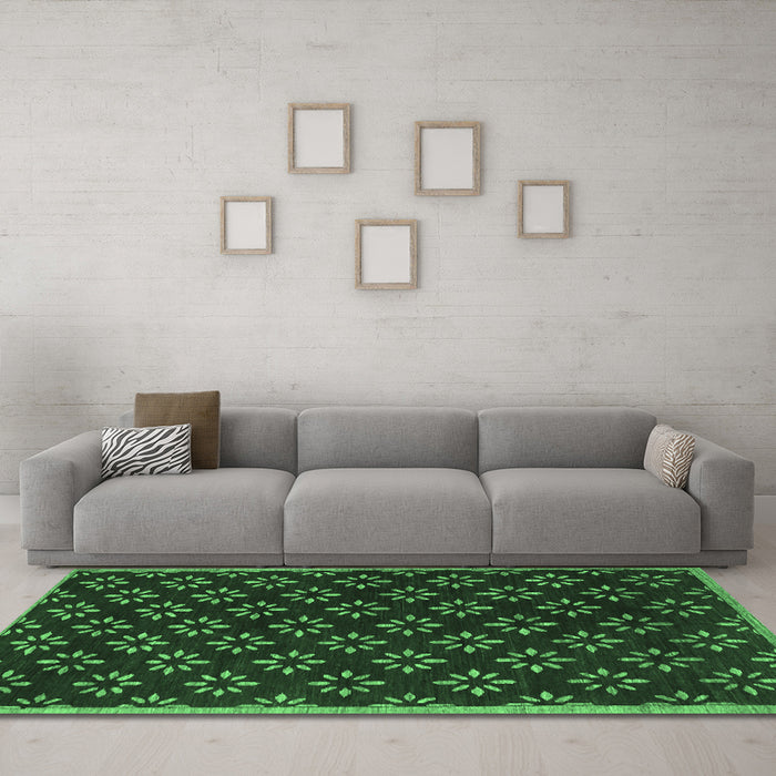 Machine Washable Abstract Emerald Green Contemporary Area Rugs in a Living Room,, wshcon311emgrn