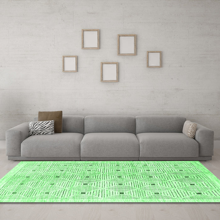 Machine Washable Abstract Emerald Green Contemporary Area Rugs in a Living Room,, wshcon312emgrn