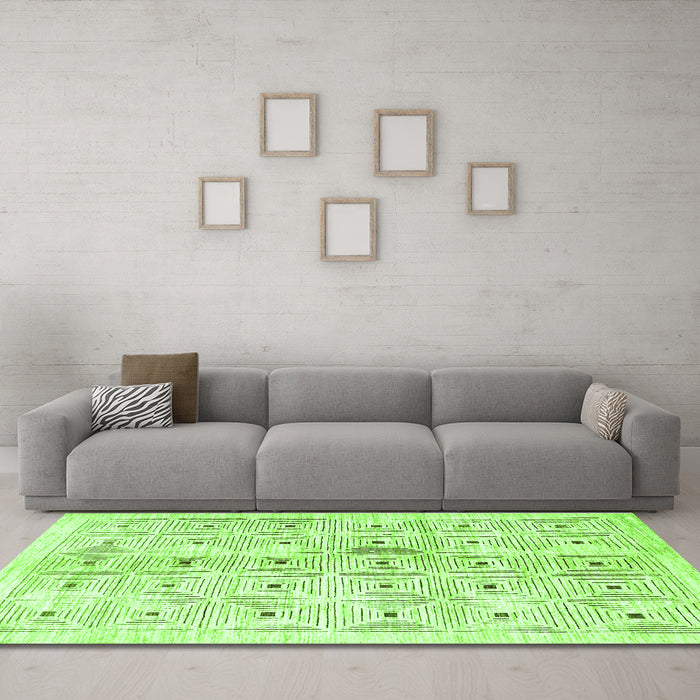 Machine Washable Abstract Green Contemporary Area Rugs in a Living Room,, wshcon312grn