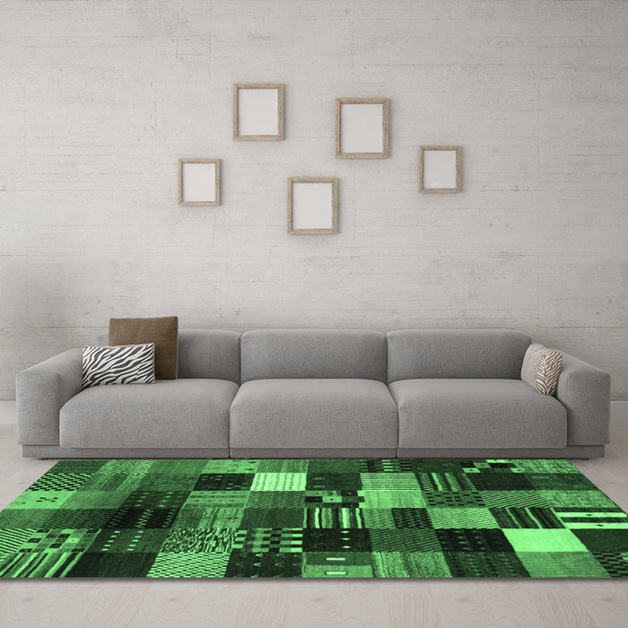 Machine Washable Abstract Emerald Green Contemporary Area Rugs in a Living Room,, wshcon320emgrn