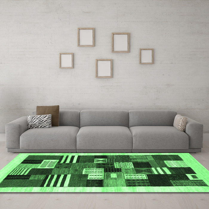 Machine Washable Abstract Emerald Green Contemporary Area Rugs in a Living Room,, wshcon321emgrn