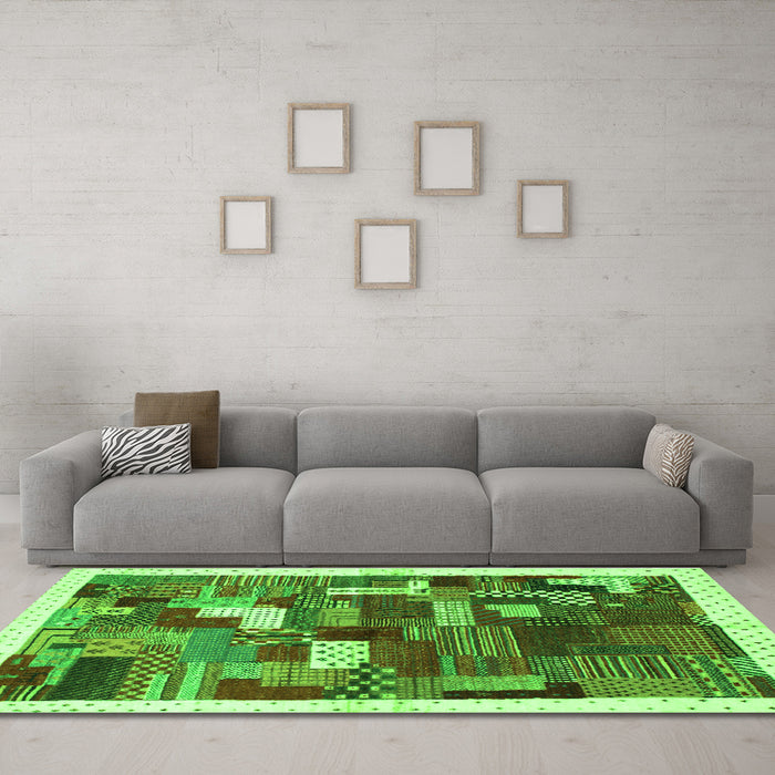 Machine Washable Abstract Green Contemporary Area Rugs in a Living Room,, wshcon322grn