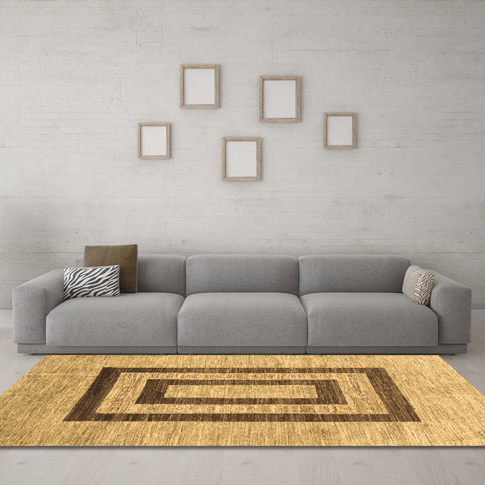 Machine Washable Abstract Brown Contemporary Rug in a Living Room,, wshcon326brn