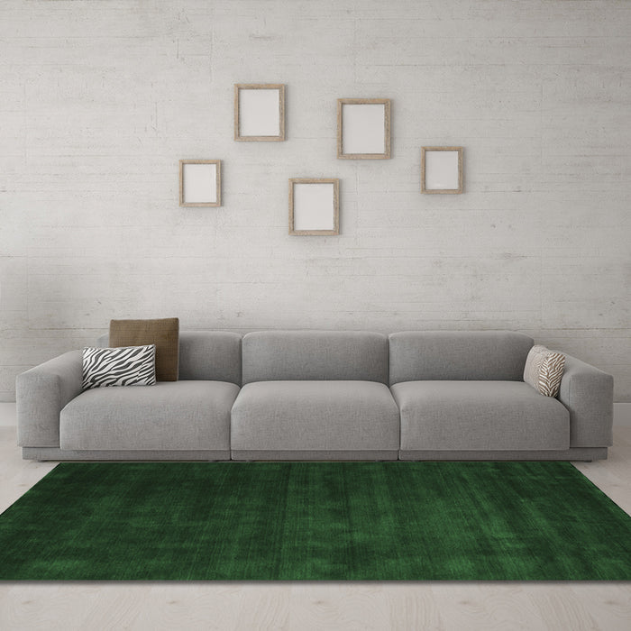 Machine Washable Abstract Emerald Green Contemporary Area Rugs in a Living Room,, wshcon32emgrn