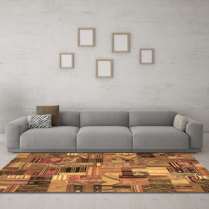 Machine Washable Patchwork Brown Transitional Rug in a Living Room,, wshcon337brn