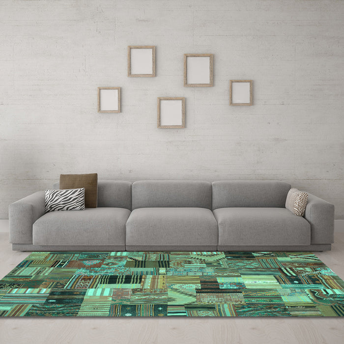 Machine Washable Patchwork Turquoise Transitional Area Rugs in a Living Room,, wshcon337turq