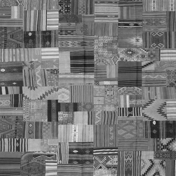 Round Machine Washable Patchwork Gray Transitional Rug, wshcon337gry