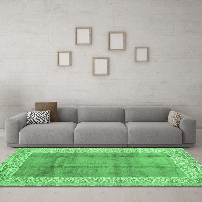 Machine Washable Abstract Emerald Green Contemporary Area Rugs in a Living Room,, wshcon338emgrn