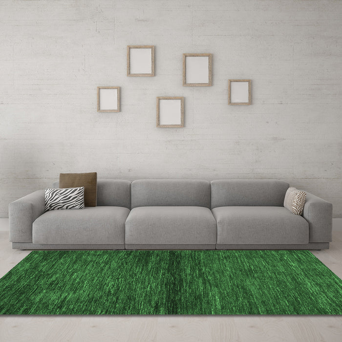 Machine Washable Abstract Emerald Green Contemporary Area Rugs in a Living Room,, wshcon348emgrn