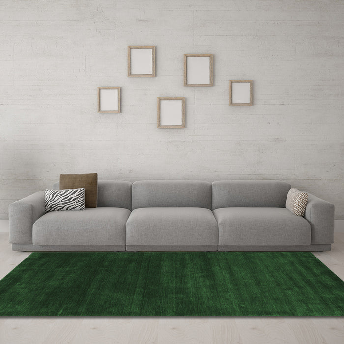 Machine Washable Abstract Emerald Green Contemporary Area Rugs in a Living Room,, wshcon34emgrn