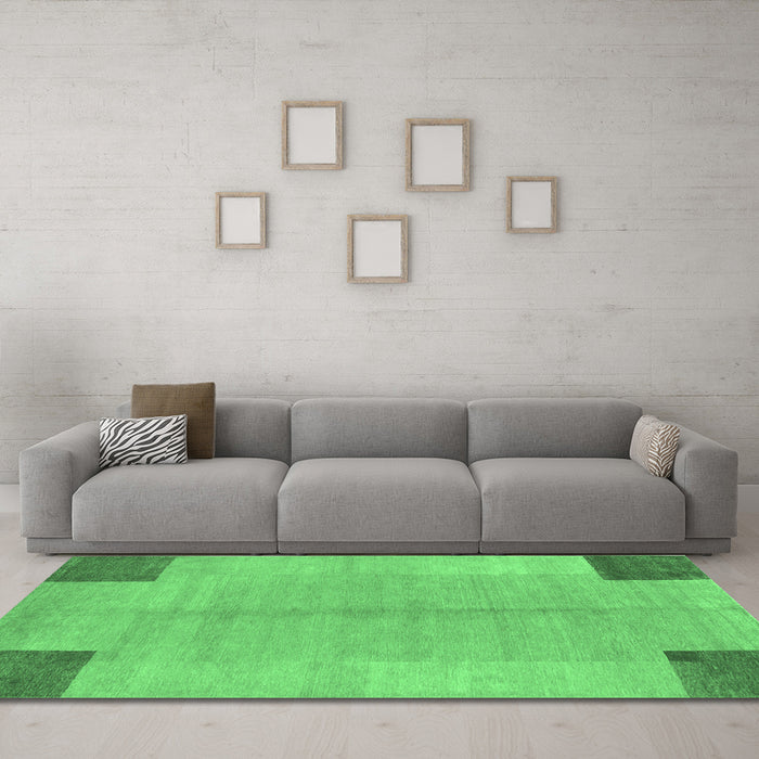 Machine Washable Abstract Emerald Green Contemporary Area Rugs in a Living Room,, wshcon353emgrn