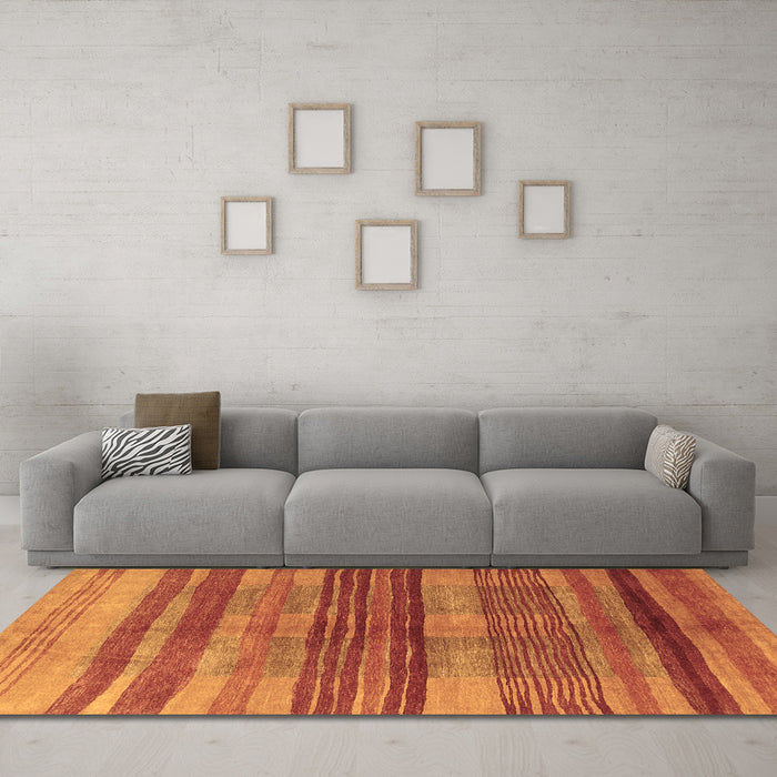 Machine Washable Abstract Brown Contemporary Rug in a Living Room,, wshcon354brn