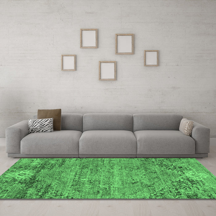 Machine Washable Abstract Emerald Green Contemporary Area Rugs in a Living Room,, wshcon358emgrn