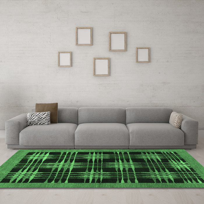 Machine Washable Abstract Emerald Green Contemporary Area Rugs in a Living Room,, wshcon359emgrn