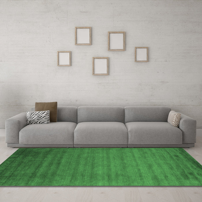 Machine Washable Abstract Emerald Green Contemporary Area Rugs in a Living Room,, wshcon35emgrn