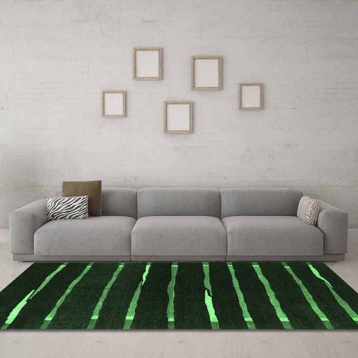 Machine Washable Abstract Emerald Green Contemporary Area Rugs in a Living Room,, wshcon361emgrn
