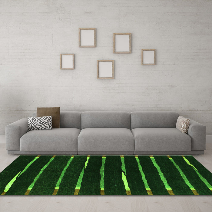 Machine Washable Abstract Green Contemporary Area Rugs in a Living Room,, wshcon361grn