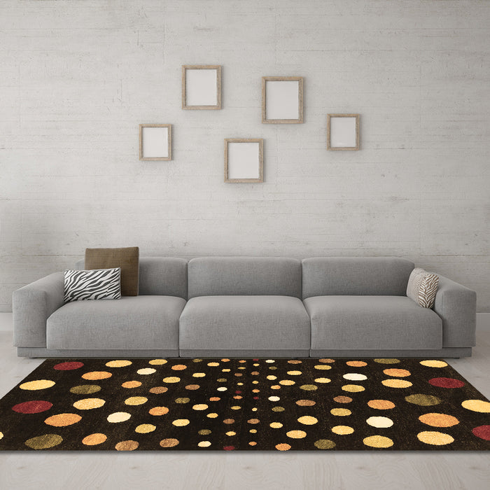 Machine Washable Abstract Brown Contemporary Rug in a Living Room,, wshcon363brn