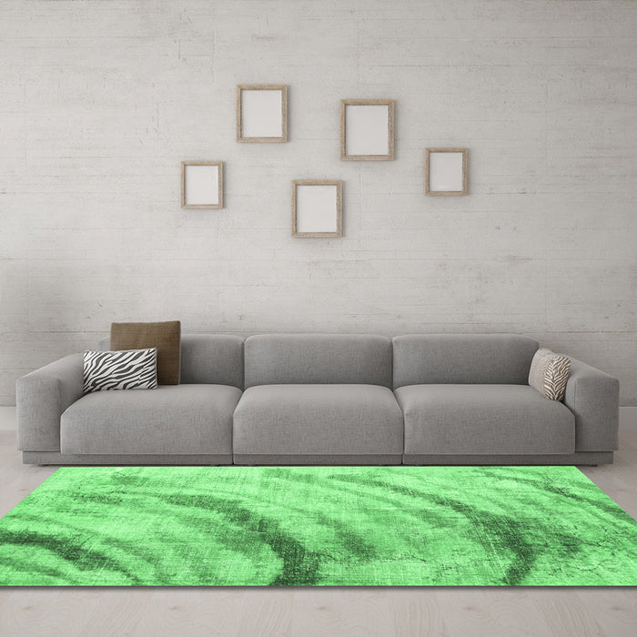 Machine Washable Abstract Emerald Green Contemporary Area Rugs in a Living Room,, wshcon368emgrn