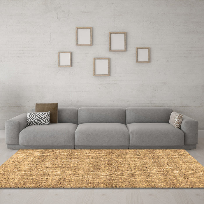 Machine Washable Abstract Brown Contemporary Rug in a Living Room,, wshcon369brn