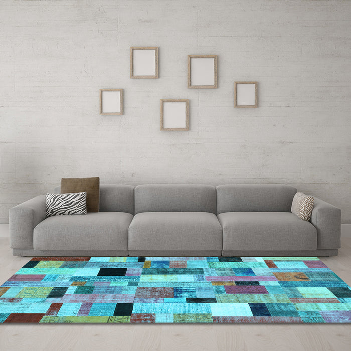 Machine Washable Patchwork Light Blue Transitional Rug in a Living Room, wshcon371lblu