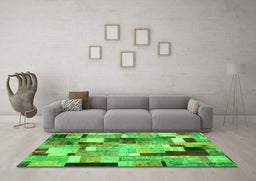 Machine Washable Patchwork Green Transitional Area Rugs in a Living Room,, wshcon372grn