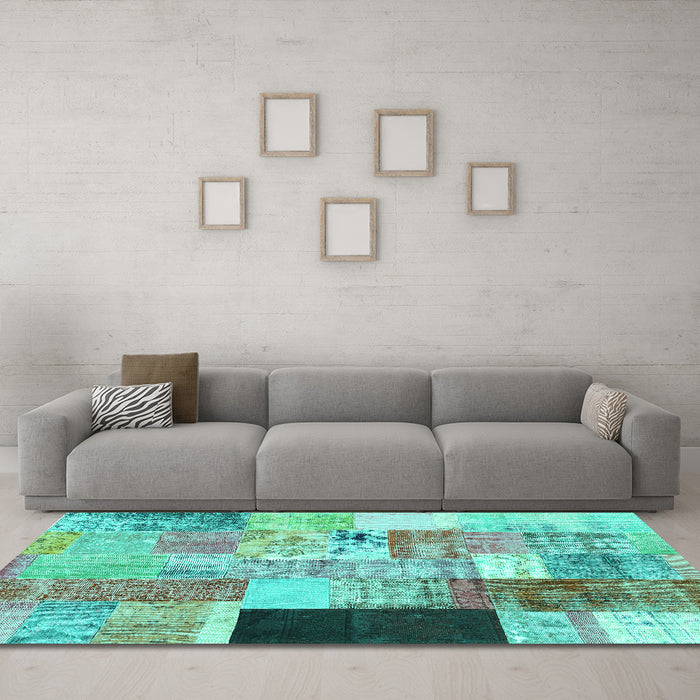 Machine Washable Patchwork Turquoise Transitional Area Rugs in a Living Room,, wshcon373turq