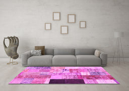 Machine Washable Patchwork Pink Transitional Rug in a Living Room, wshcon373pnk