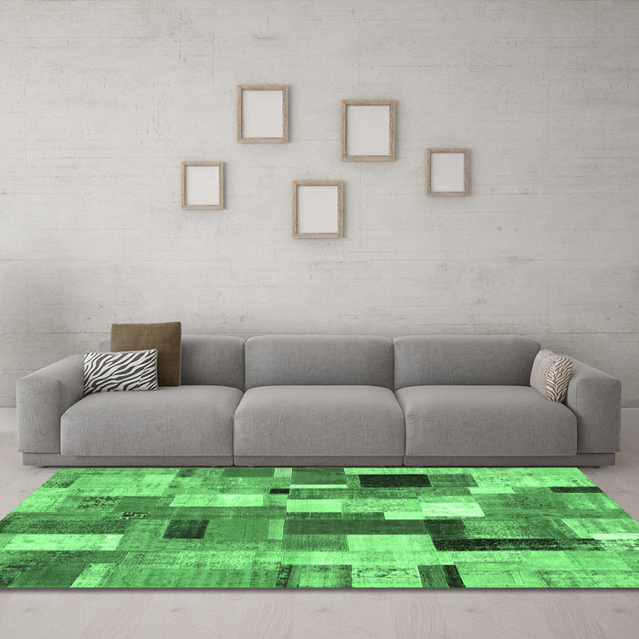 Machine Washable Patchwork Emerald Green Transitional Area Rugs in a Living Room,, wshcon374emgrn