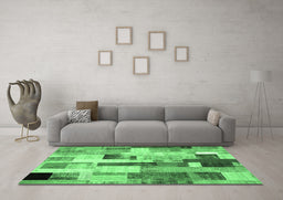 Machine Washable Patchwork Emerald Green Transitional Area Rugs in a Living Room,, wshcon375emgrn