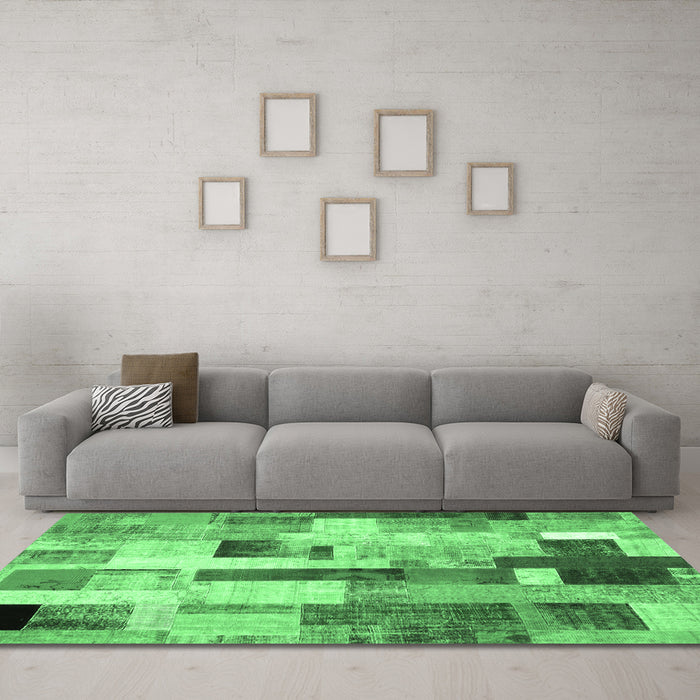Machine Washable Patchwork Emerald Green Transitional Area Rugs in a Living Room,, wshcon375emgrn