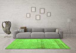 Machine Washable Abstract Green Contemporary Area Rugs in a Living Room,, wshcon376grn