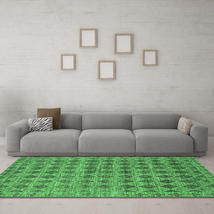 Machine Washable Abstract Emerald Green Contemporary Area Rugs in a Living Room,, wshcon379emgrn