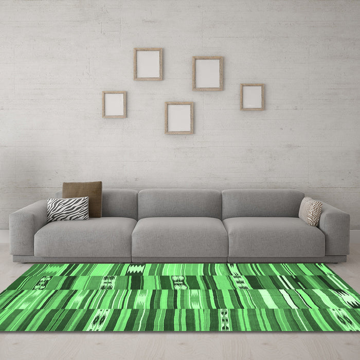 Machine Washable Patchwork Emerald Green Transitional Area Rugs in a Living Room,, wshcon391emgrn