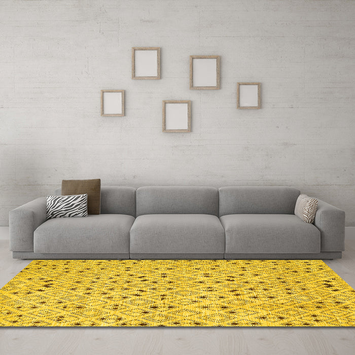 Machine Washable Abstract Yellow Contemporary Rug in a Living Room, wshcon393yw