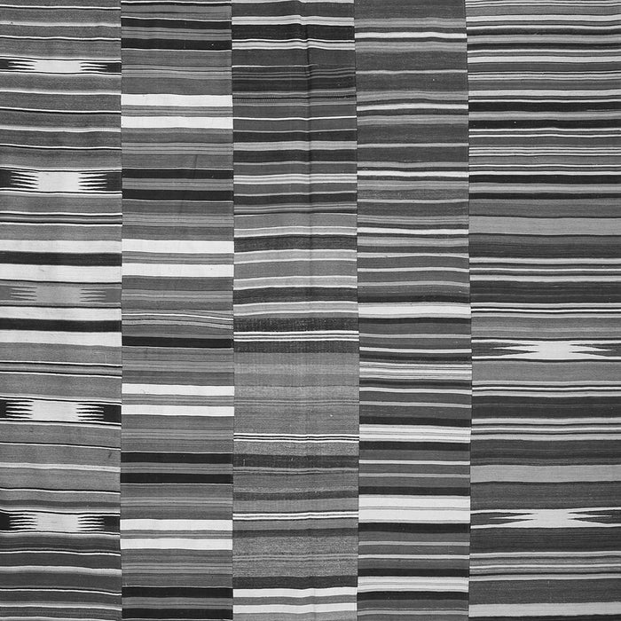 Serging Thickness of Oriental Gray Traditional Rug, con395gry