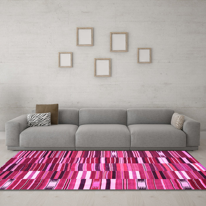 Machine Washable Oriental Pink Traditional Rug in a Living Room, wshcon395pnk