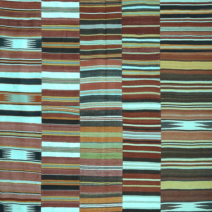 Machine Washable Oriental Light Blue Traditional Rug, wshcon395lblu