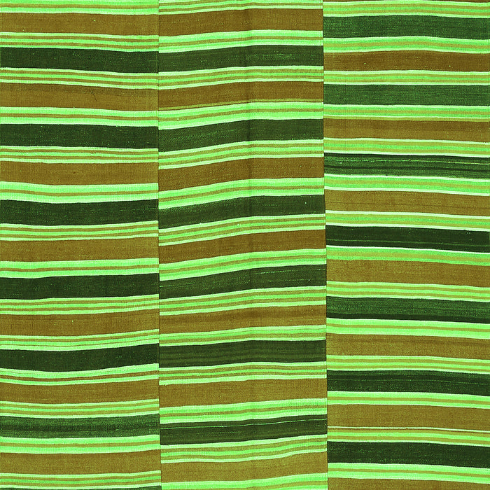 Serging Thickness of Machine Washable Oriental Green Traditional Area Rugs, wshcon396grn