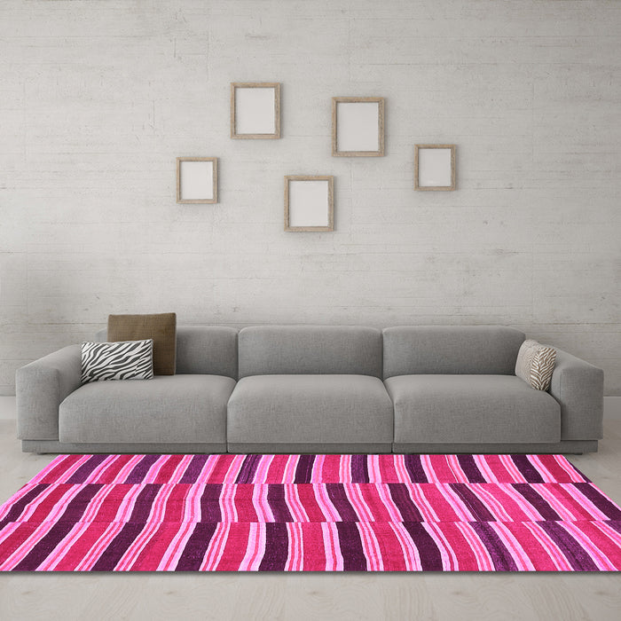 Machine Washable Oriental Pink Traditional Rug in a Living Room, wshcon396pnk