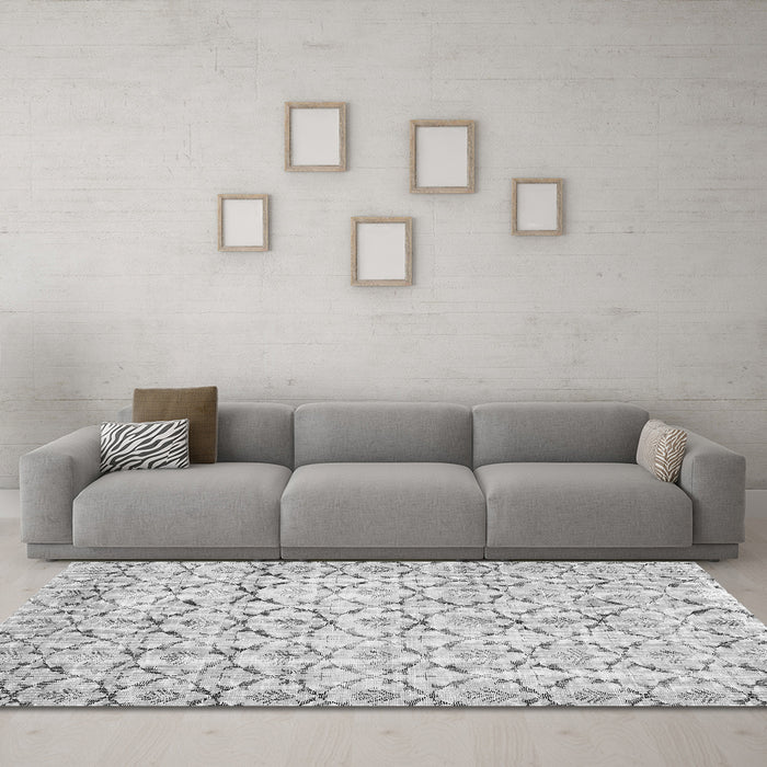 Machine Washable Abstract Gray Contemporary Rug in a Living Room,, wshcon398gry